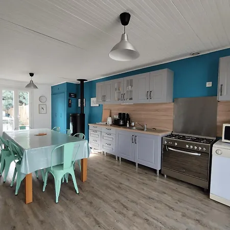 Grande Maison Familiale A 300m Plage, Jardin, Et Veranda - - Fr-1-778-15 Vakantiehuis